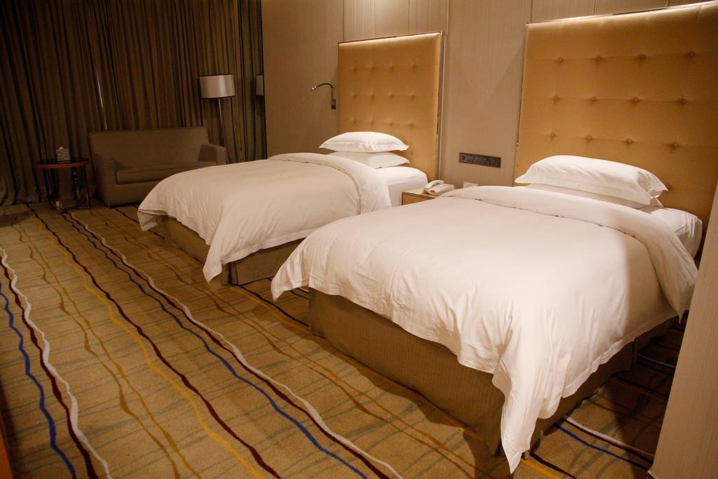 Zhongshan Lighting Era Hotel Exterior foto